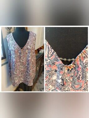 Sleeveless Paisley V-Neck Women’s Top in Pink and Blue